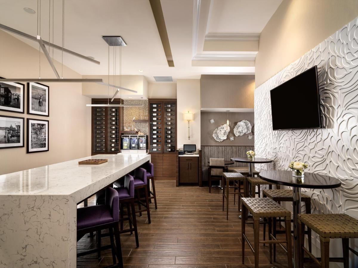 Victoria Marriott Inner Harbour Екстер'єр фото