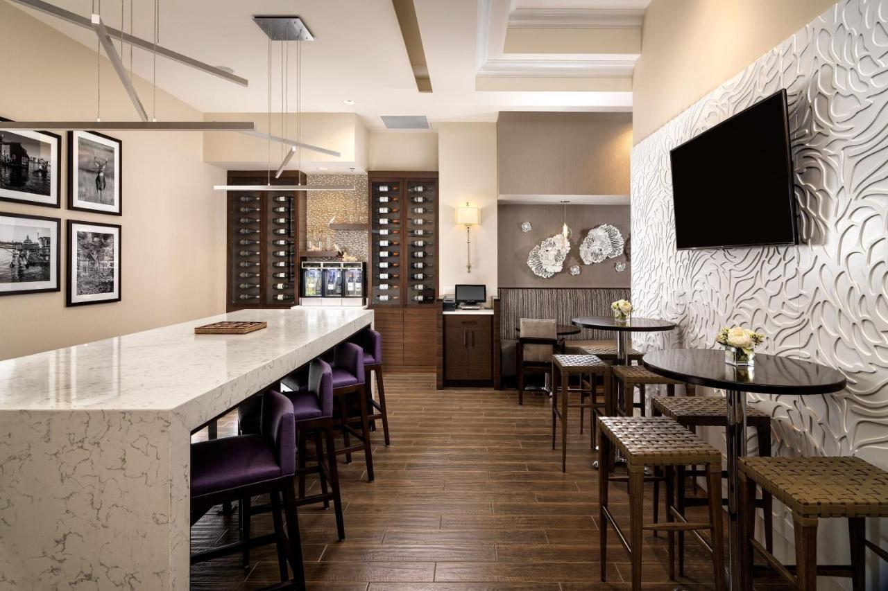 Victoria Marriott Inner Harbour Екстер'єр фото